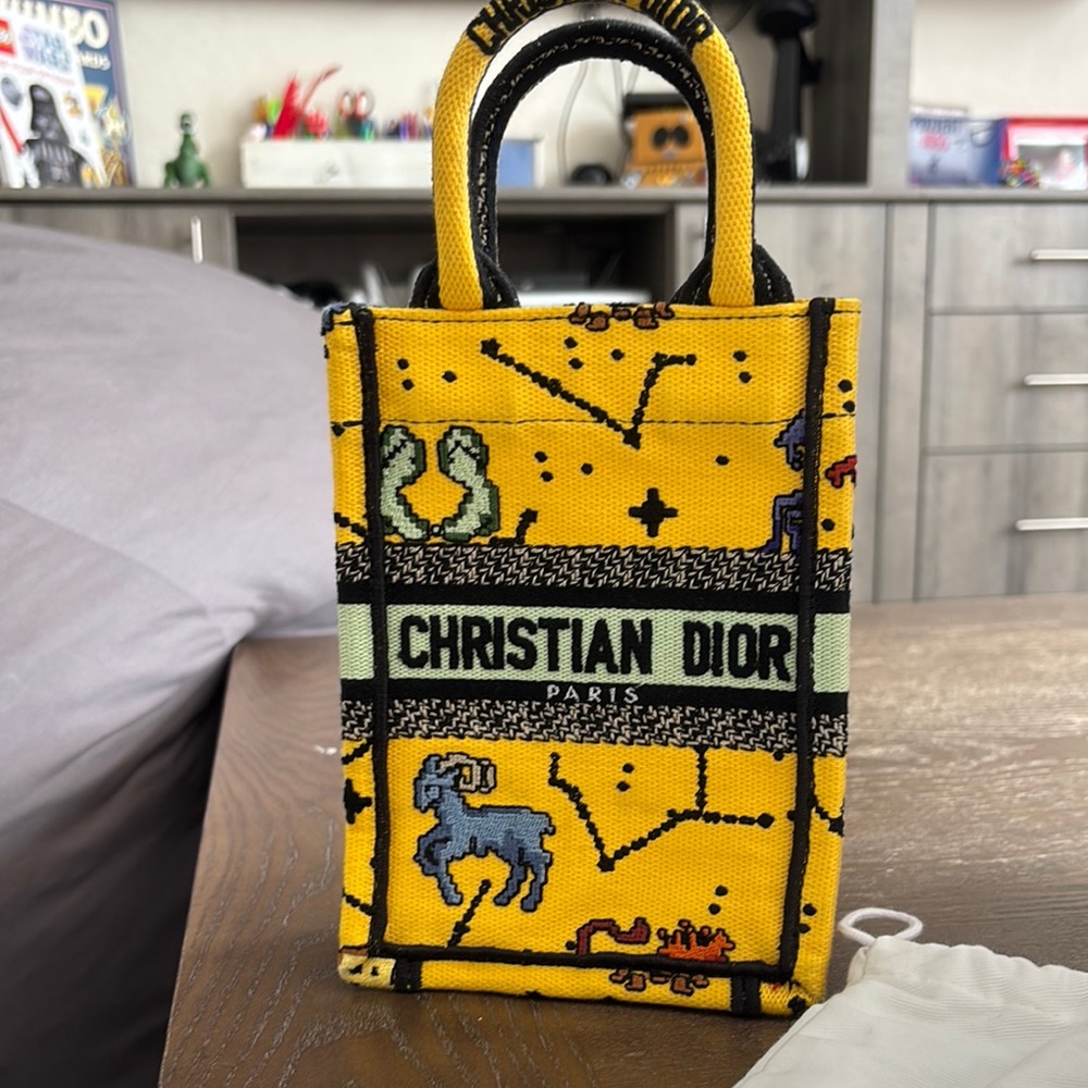Dior Yellow Crossbody Bag - Picture 3 of 9